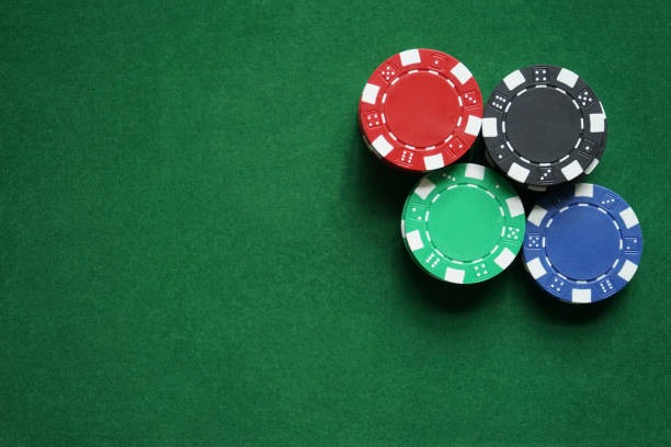 Live-dealer blackjack table